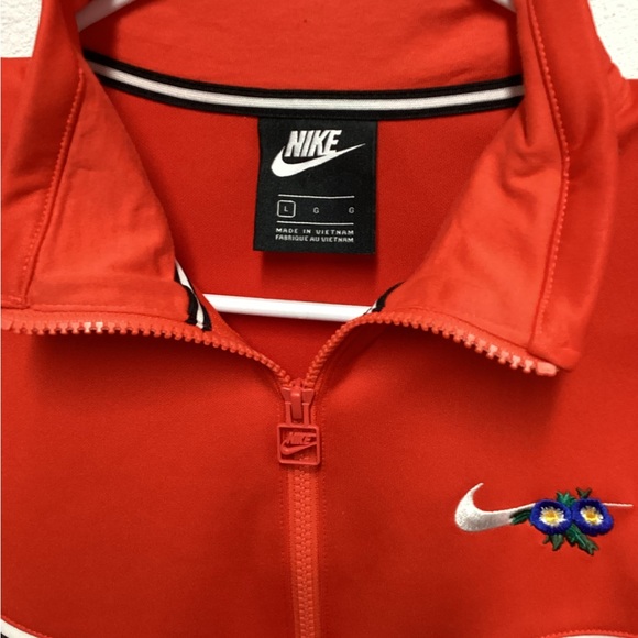 NIKE MULTICOLOR RED FLORAL TROPICAL JACKET size L - Picture 2 of 4